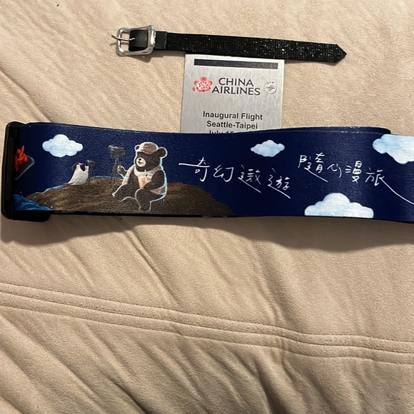 China Airlines Inaugural Seattle to Taipei Tag and Luggage Strap - Picture 4 of 9